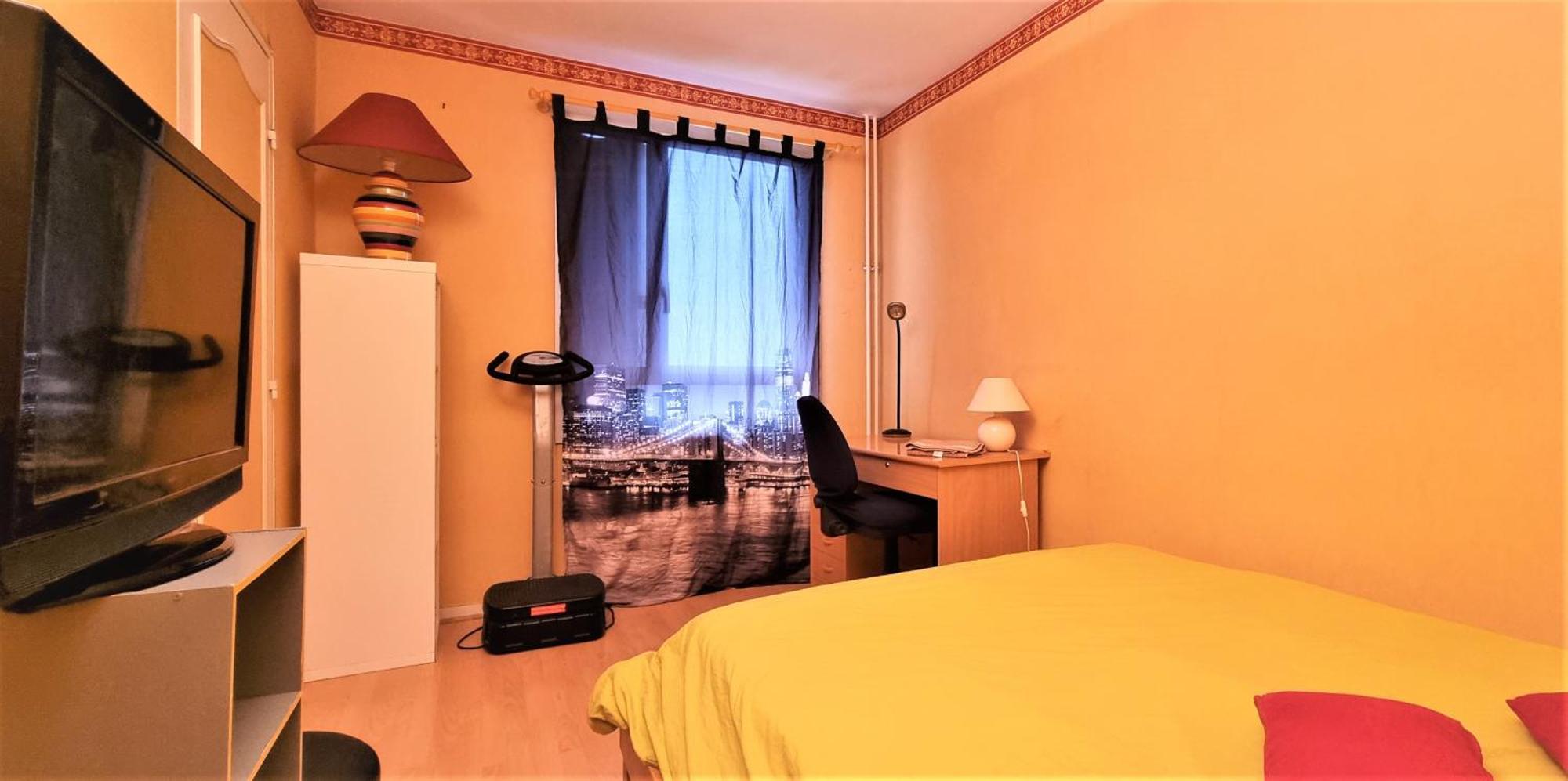 Superbe A Cles Paris Séjour chez l'habitant